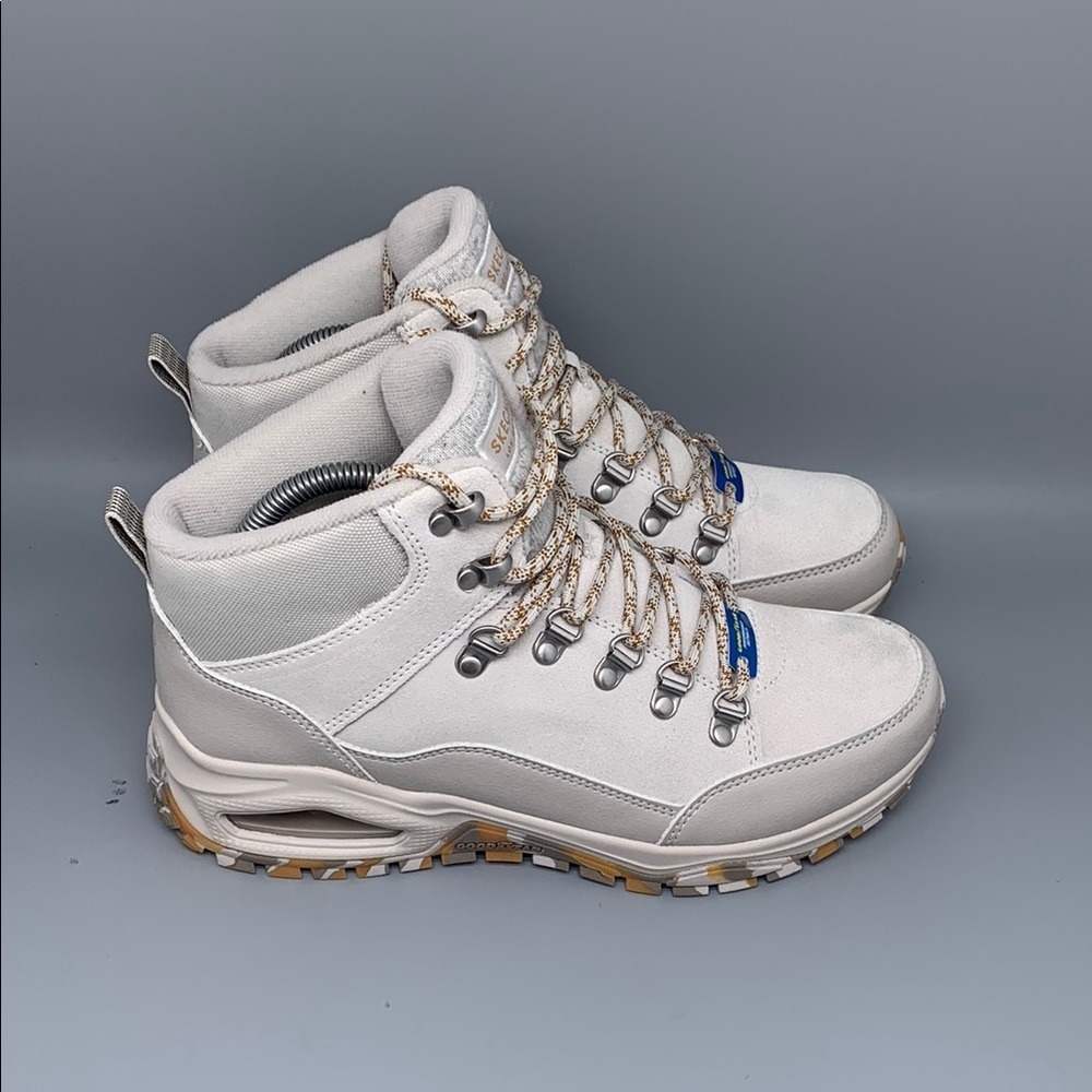 Skechers Uno Rugged Fall Air Off White Hiking Boots 177187 Women's Sz 9.5